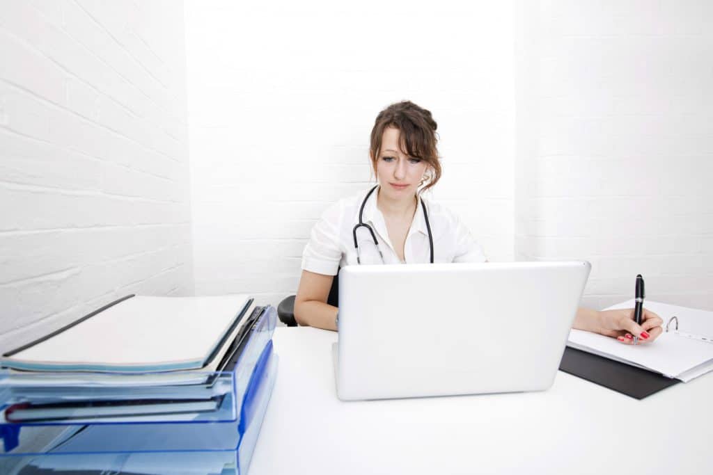 Profession libérale : comment optimiser son épargne retraite avec un PER et un PERIN ?